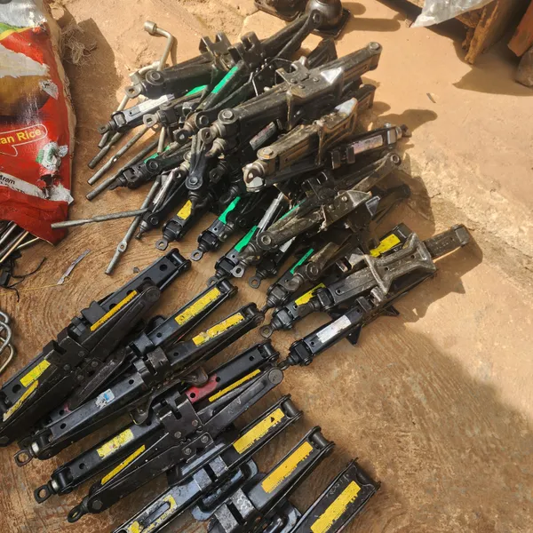 Car Jacks | Scissors Jacks — view 3
